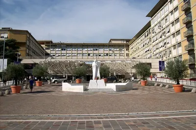 2013-06-18 Roma Policlinico Gemelli.jpg