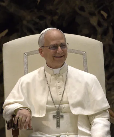 Pope Leo XIV 2 (cropped).png